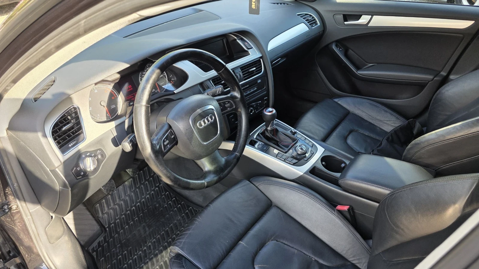 Audi A4 2.0 TDI, снимка 10 - Автомобили и джипове - 55984360
