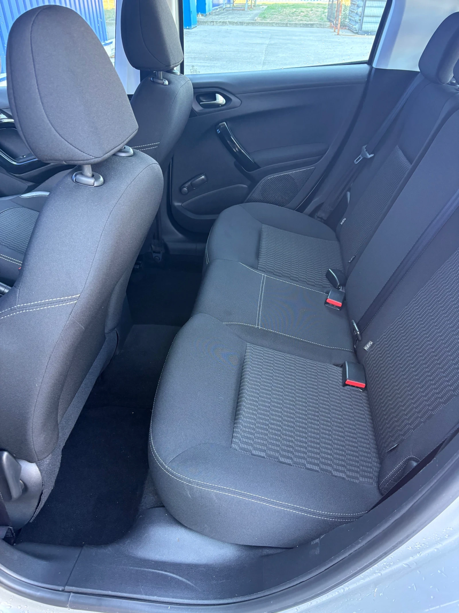 Peugeot 208 1.6HDI EURO 6 | Mobile.bg � ����������� 10