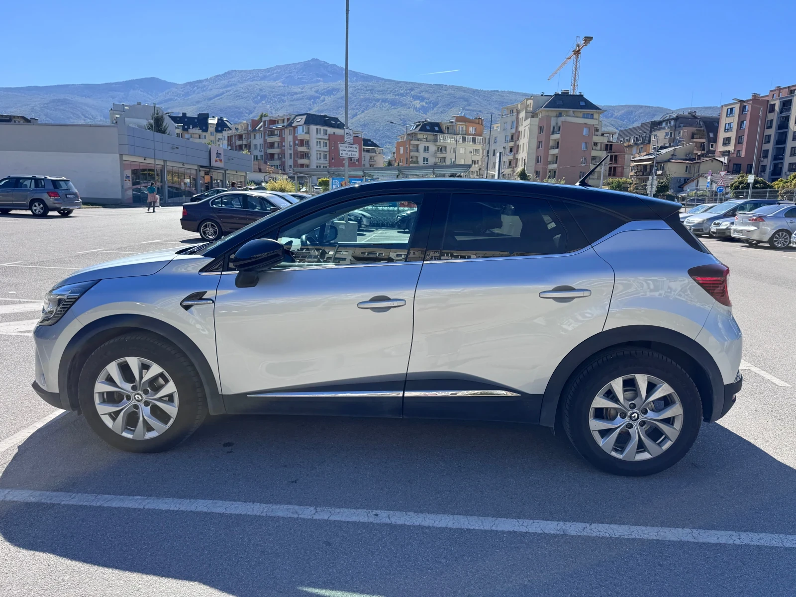 Renault Captur Intens | Mild hybrid, снимка 6 - Автомобили и джипове - 56437585