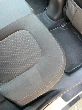 Hyundai IX35 1.7 дизел навигация , снимка 9