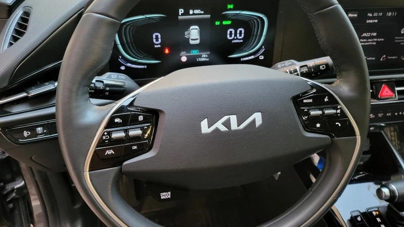 Kia Niro HEV, снимка 17 - Автомобили и джипове - 47058610