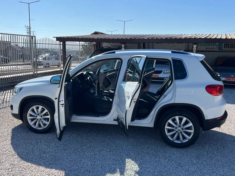 VW Tiguan 2.0TDI* 6sk* 140ks* MULTI VOLAN* ЛИЗИНГ, снимка 10 - Автомобили и джипове - 47724963