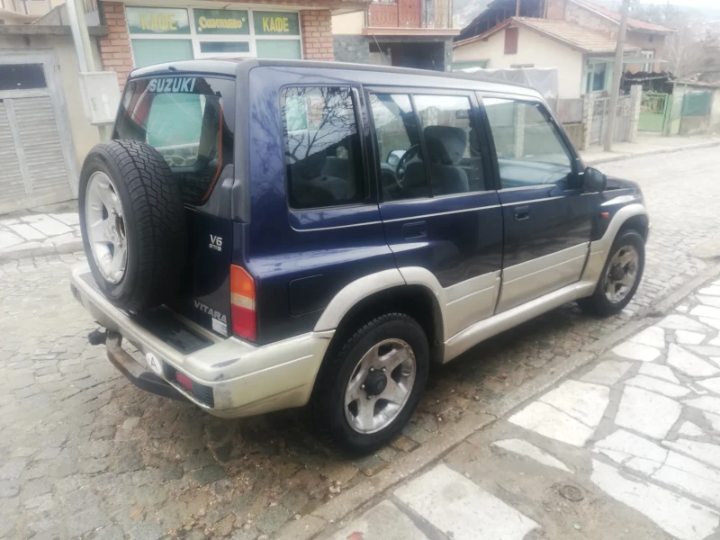 Suzuki Vitara джип, снимка 8 - Автомобили и джипове - 48213600