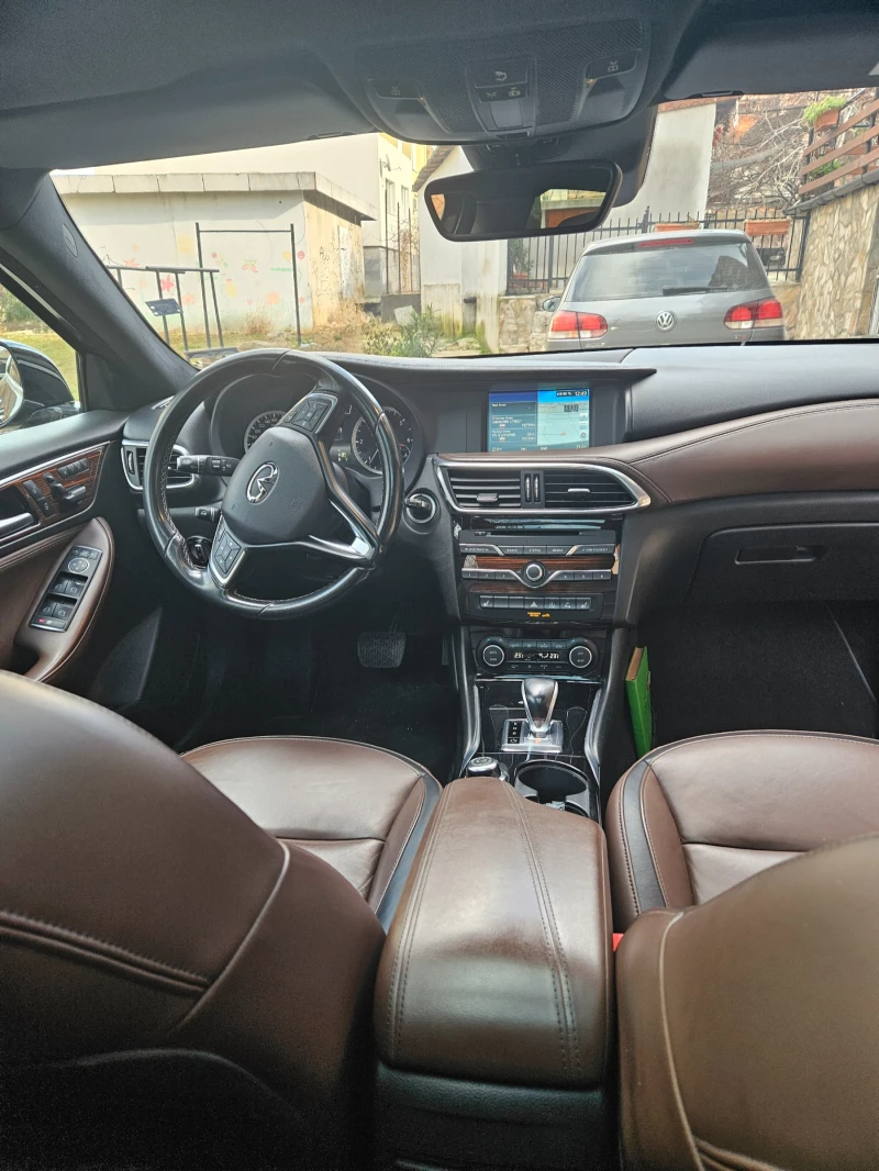 Infiniti QX30, снимка 5 - Автомобили и джипове - 48449476