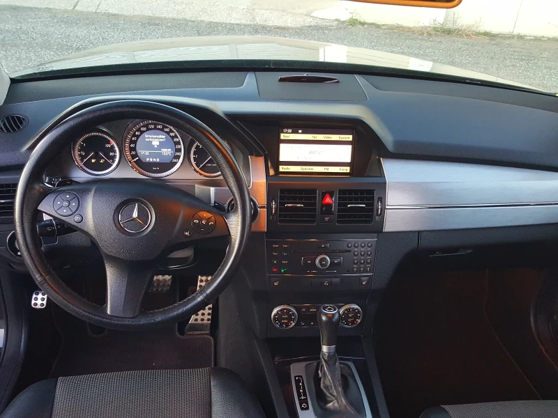 Mercedes-Benz GLK Бартер, снимка 5 - Автомобили и джипове - 49589431