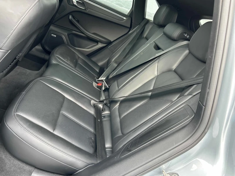 Porsche Macan * AWD * CARFAX * БЕЗ ПЪРВОНАЧАЛНА ВНОСКА, снимка 14 - Автомобили и джипове - 53308433