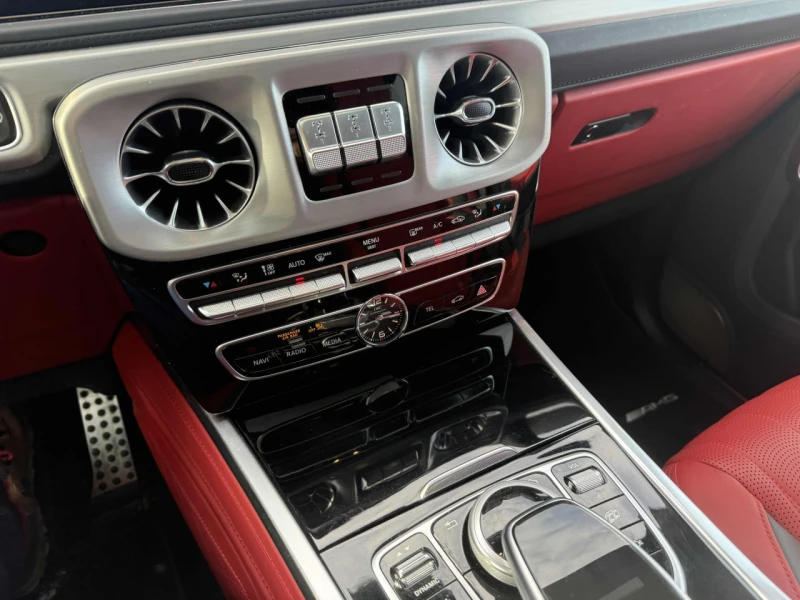 Mercedes-Benz G 63 AMG Дистроник* 360 камера* Подгреви* Обдухвания, снимка 8 - Автомобили и джипове - 53559939
