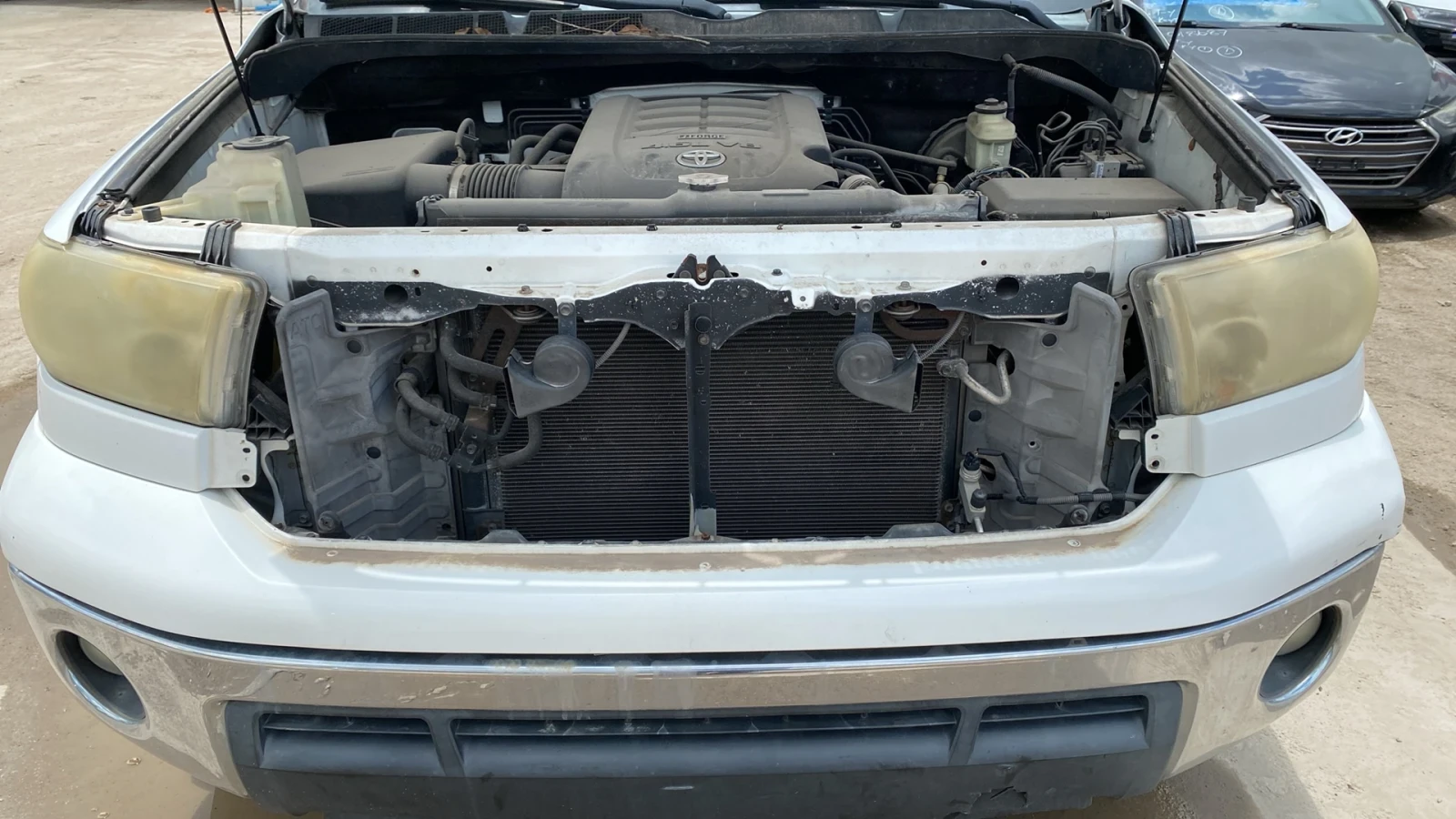 Toyota Tundra 4, 6 SR5 - изображение 10