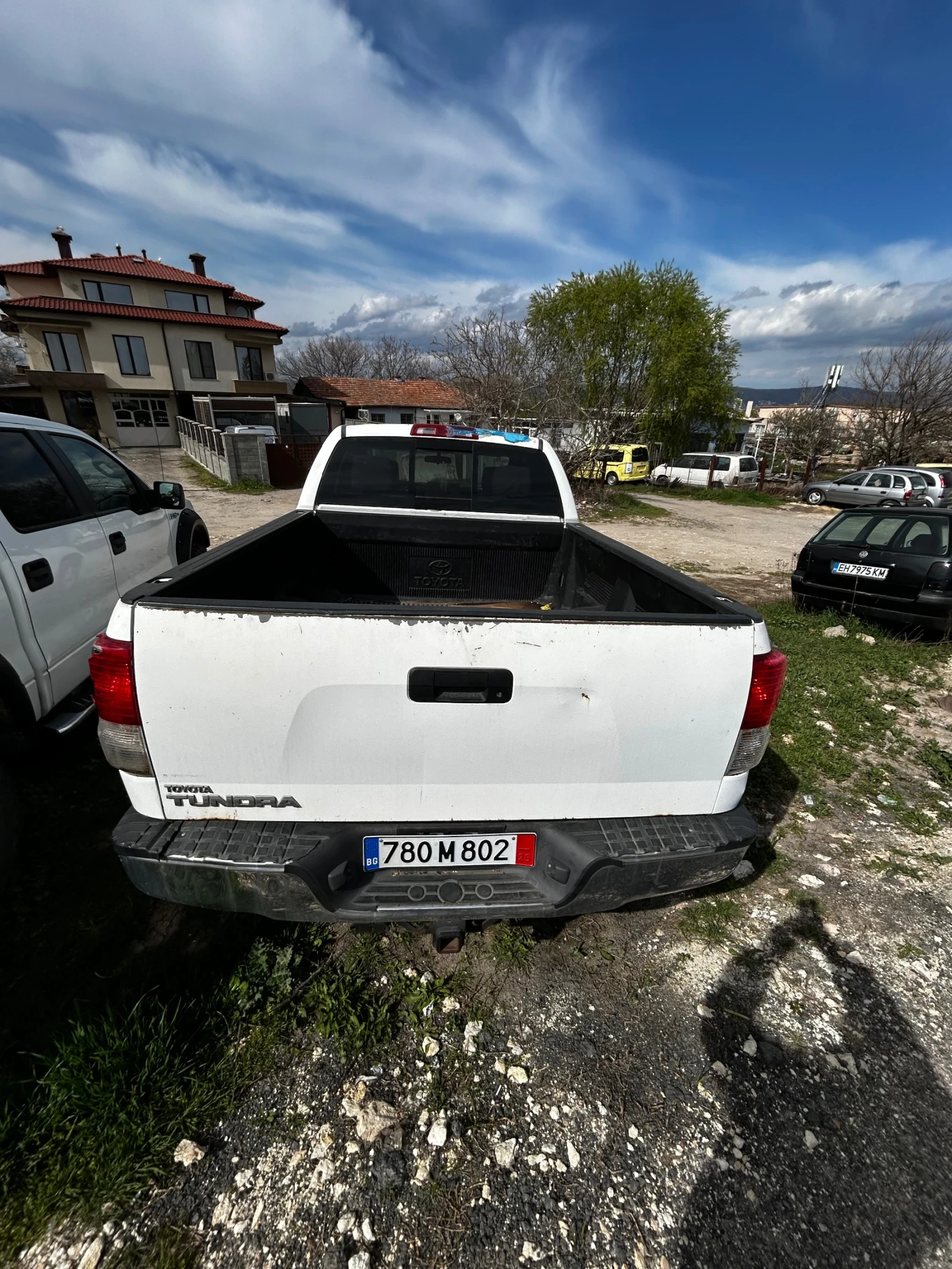 Toyota Tundra 4, 6 SR5 БАРТЕР, снимка 4 - Автомобили и джипове - 51910493