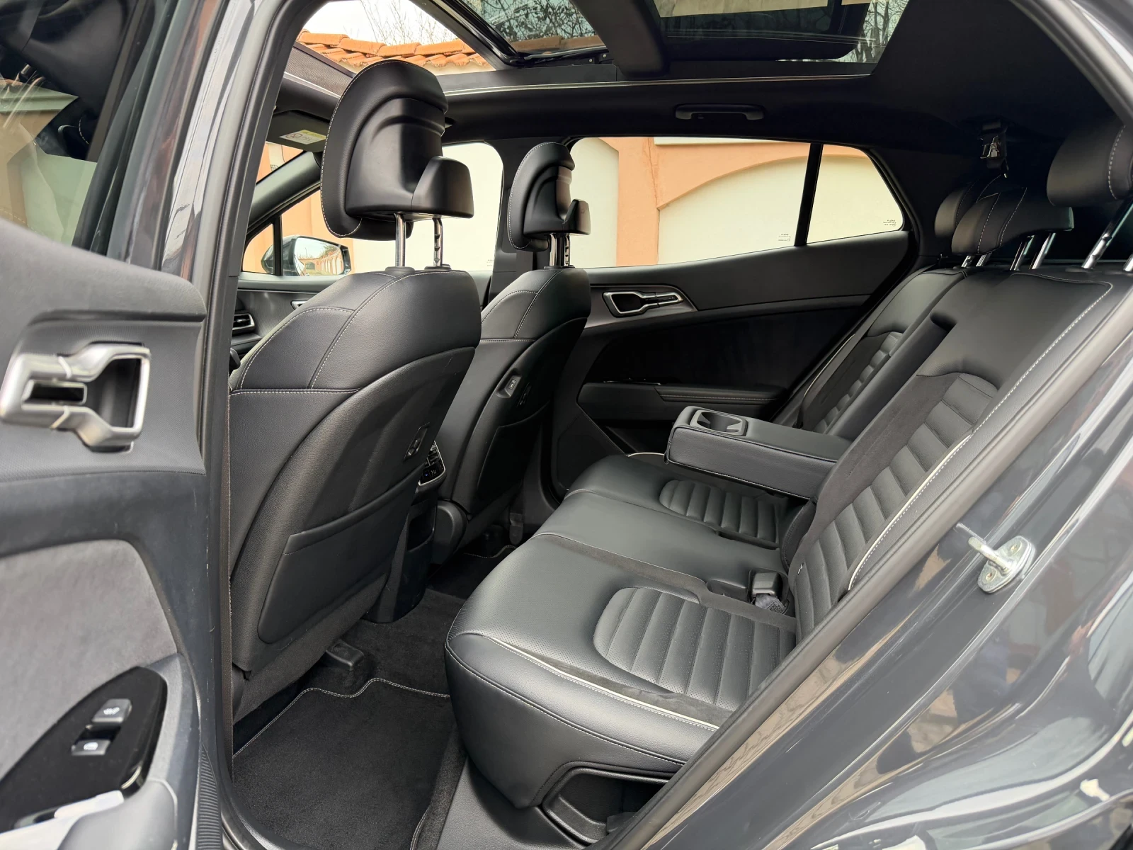 Kia Sportage 1.6crdi/GTlinePlus/4x4/Pano/Memory/360кам/Full, снимка 12 - Автомобили и джипове - 53995141