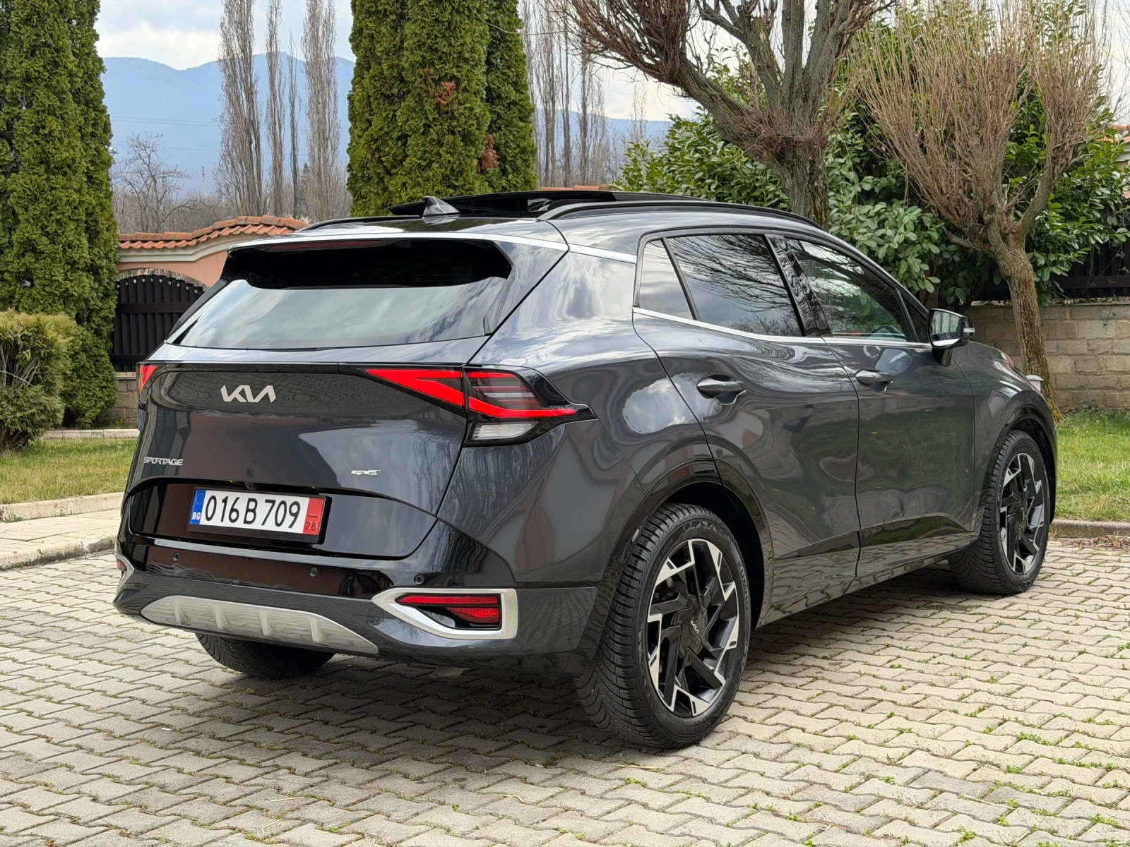 Kia Sportage 1.6crdi/GTlinePlus/4x4/Pano/Memory/360кам/Full, снимка 7 - Автомобили и джипове - 53995141