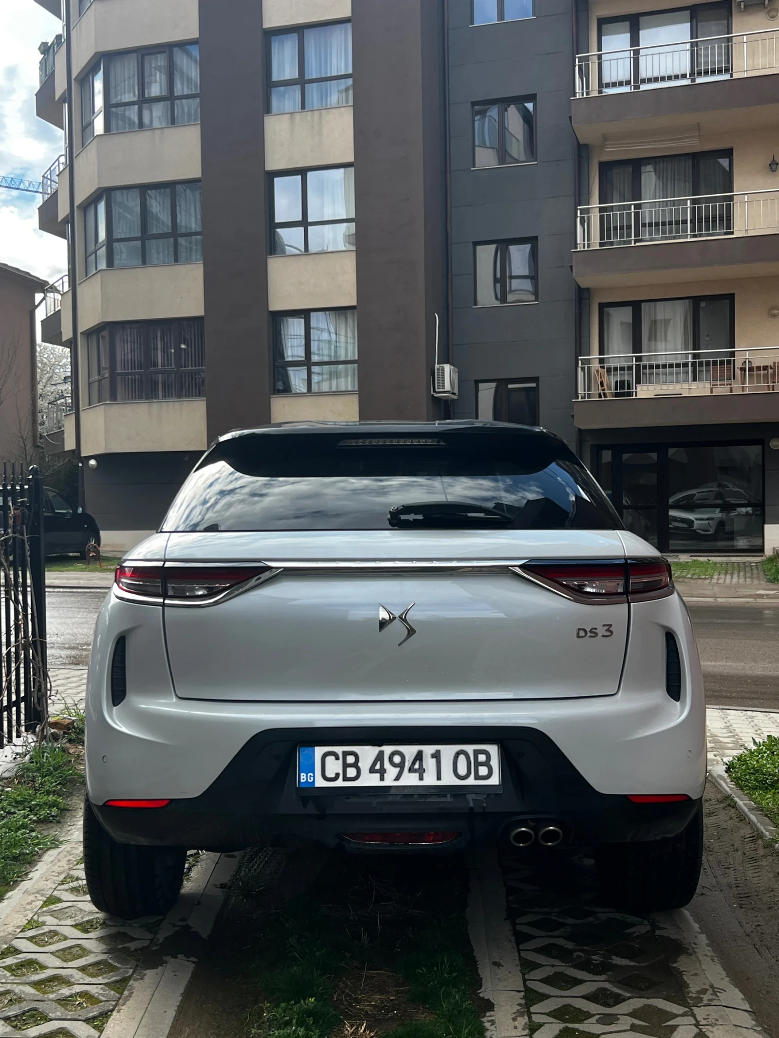 DS DS 3 Crossback 1.3i, снимка 4 - Автомобили и джипове - 54115822