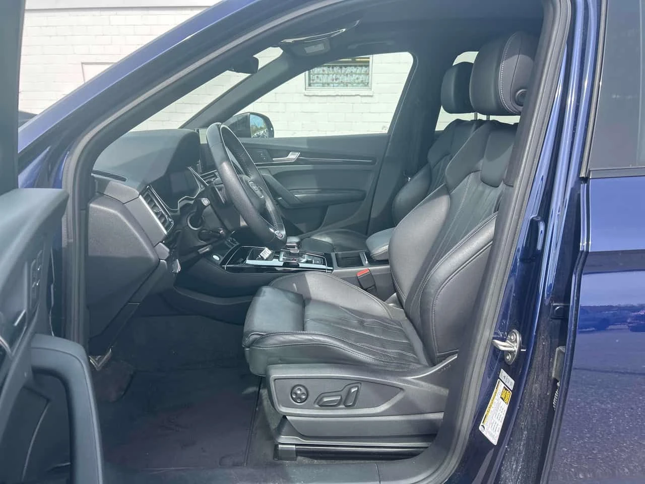 Audi Q5  Progressiv | DISTRONIC | ПАНОРАМА | + ГУМИ ДЖАНТИ, снимка 5 - Автомобили и джипове - 54668953