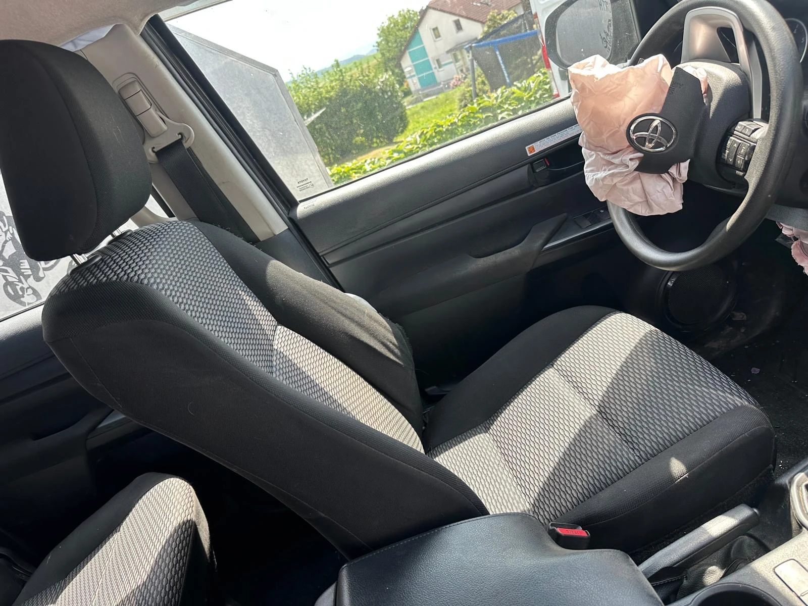 Toyota Hilux Евро6D, снимка 7 - Автомобили и джипове - 55329466