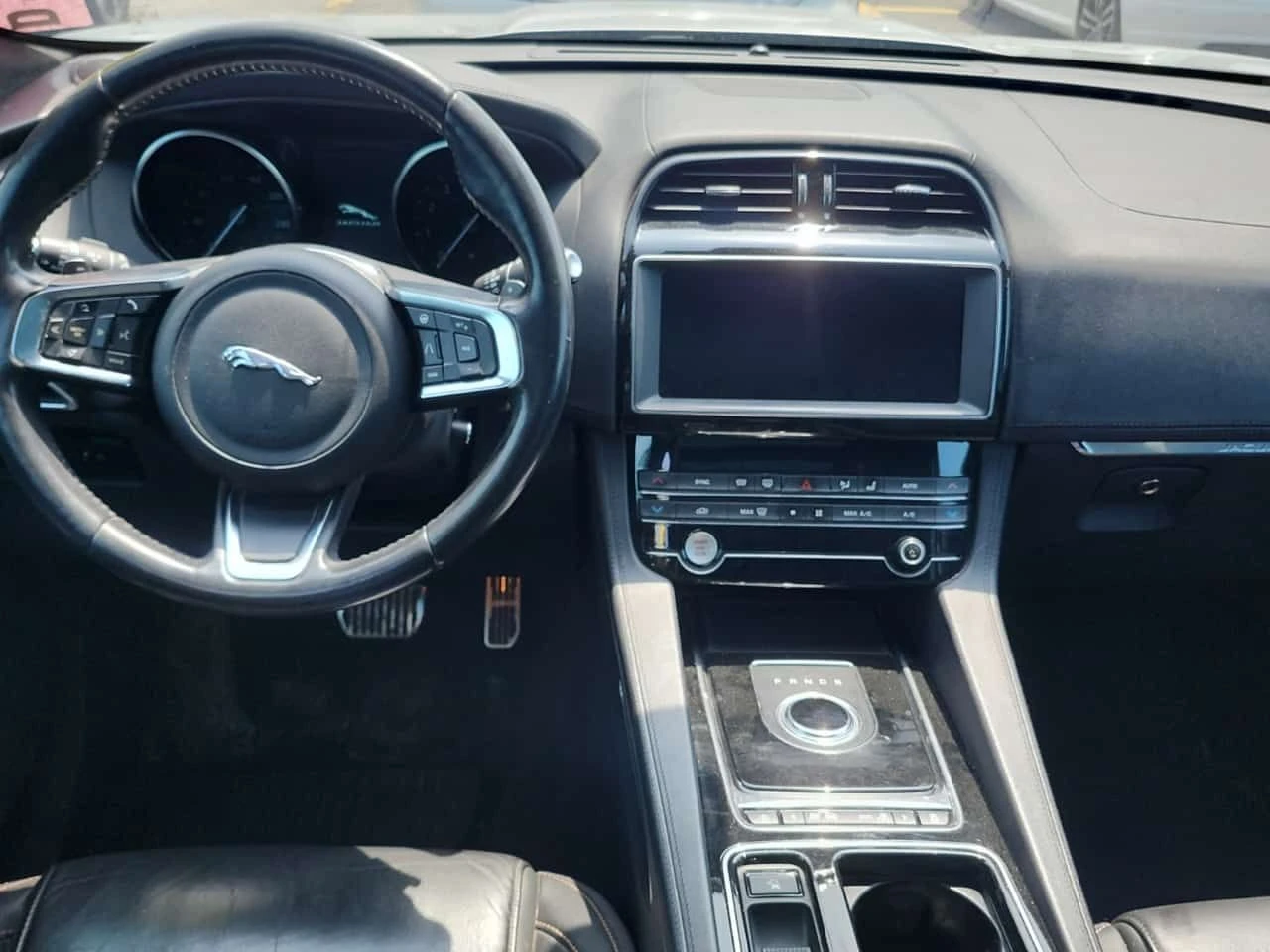 Jaguar F-PACE * PRESTIGE * CARFAX * ЦЕНА ДО БГ, снимка 6 - Автомобили и джипове - 55473112