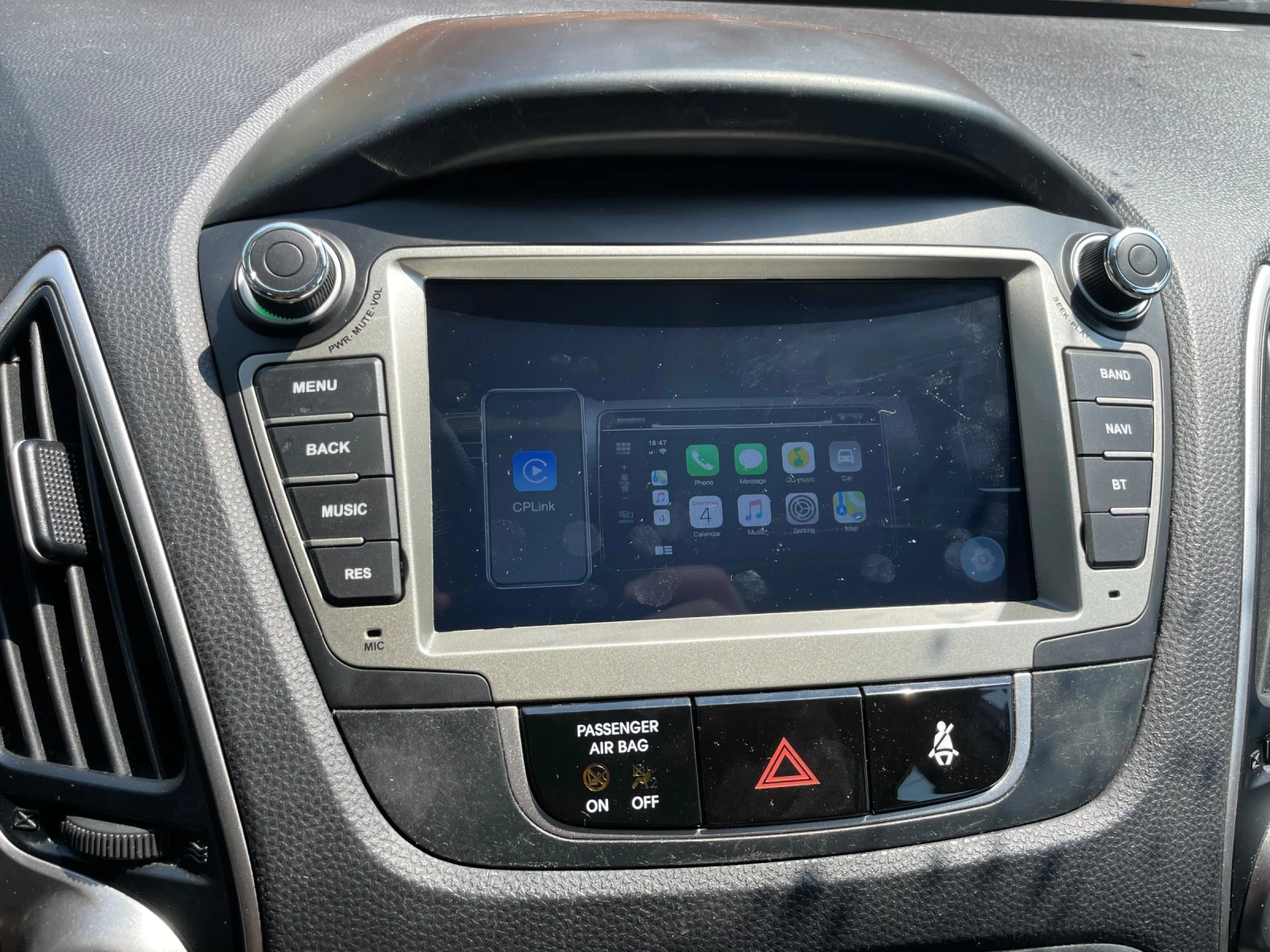 Hyundai IX35 1.7 дизел навигация , снимка 11 - Автомобили и джипове - 55656428