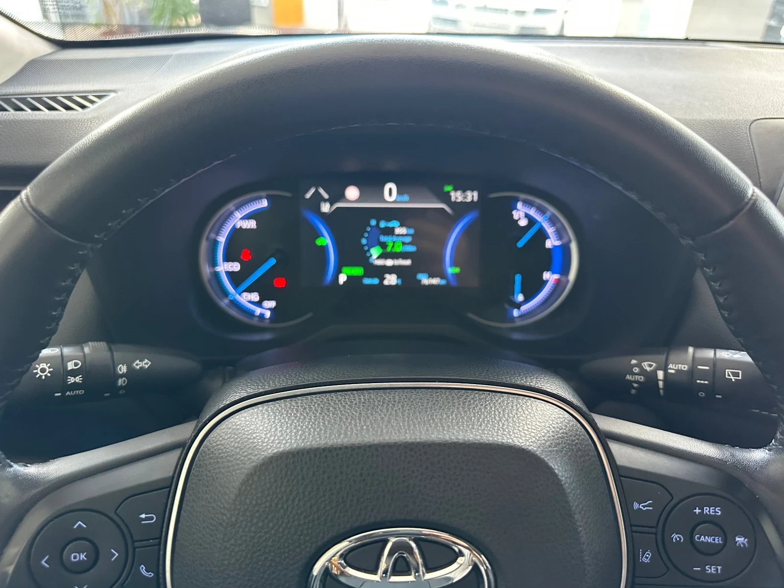 Toyota Rav4 Luxury, снимка 15 - Автомобили и джипове - 55847476