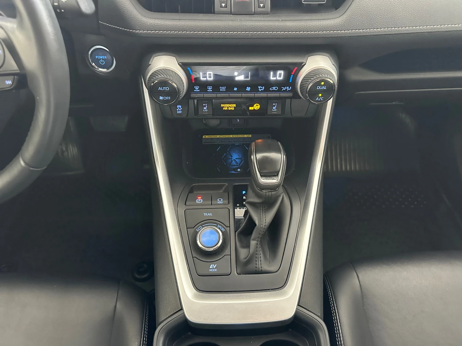 Toyota Rav4 Luxury, снимка 17 - Автомобили и джипове - 55847476