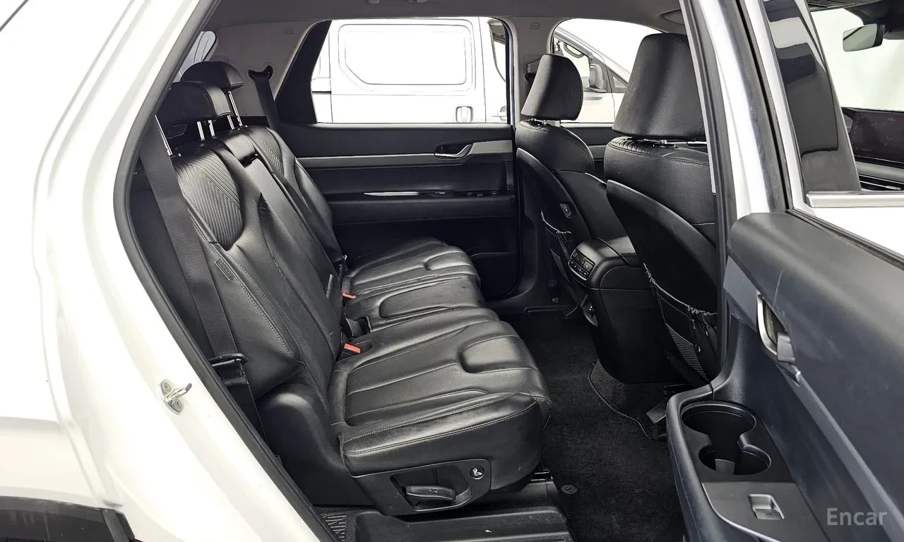 Hyundai Palisade EXCLUSIVE, ���� �� �������� | Mobile.bg � ����������� 12