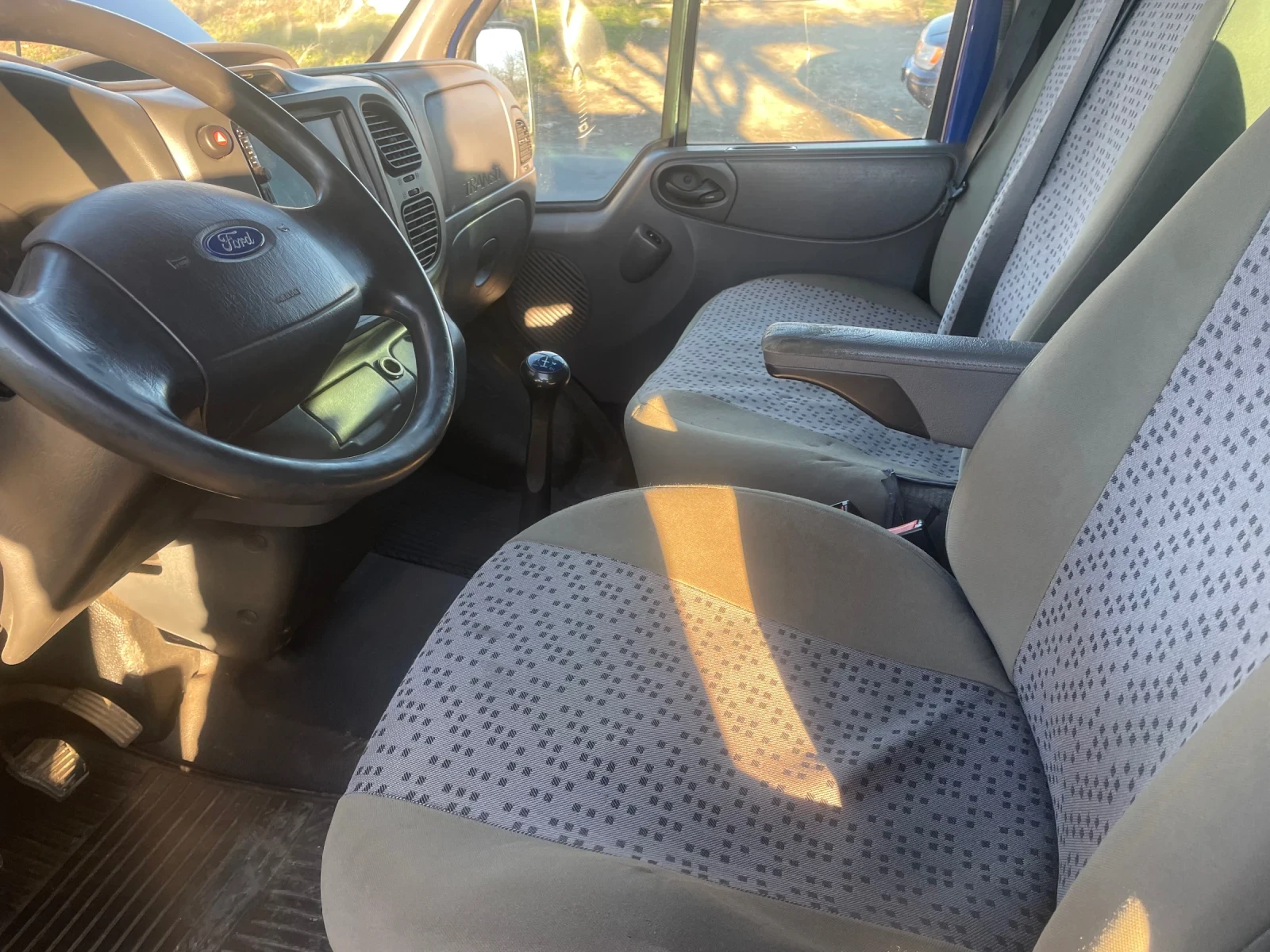 Ford Transit 2.0 клима 9 места  - изображение 10