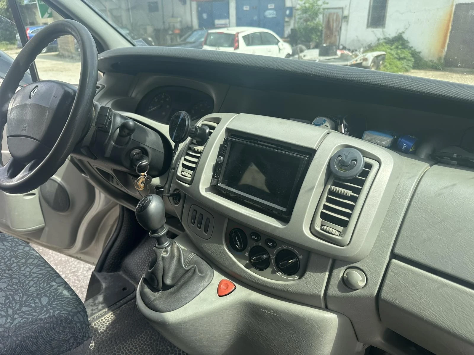 Renault Trafic Maxi, снимка 8 - Бусове и автобуси - 55752026
