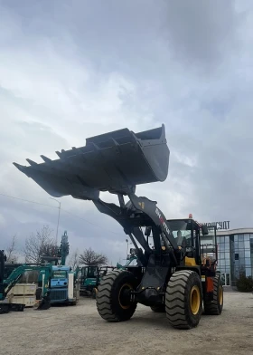 Челен товарач Друга марка Нов челен товарач SHANTUI Модел L58K-M, снимка 5