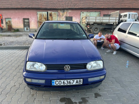 VW Golf, снимка 1 - Автомобили и джипове - 45494030