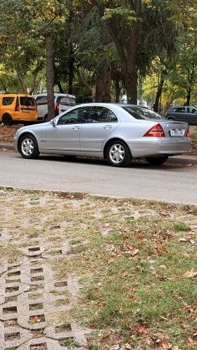 Обява за продажба на Mercedes-Benz C 200 ~3 600 лв. - изображение 5 | Auto.bg Обява за продажба на Mercedes-Benz C 200 ~3 600 лв. - изображение 5