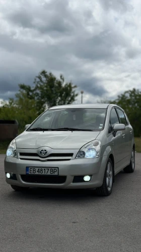 ������ Toyota Corolla verso