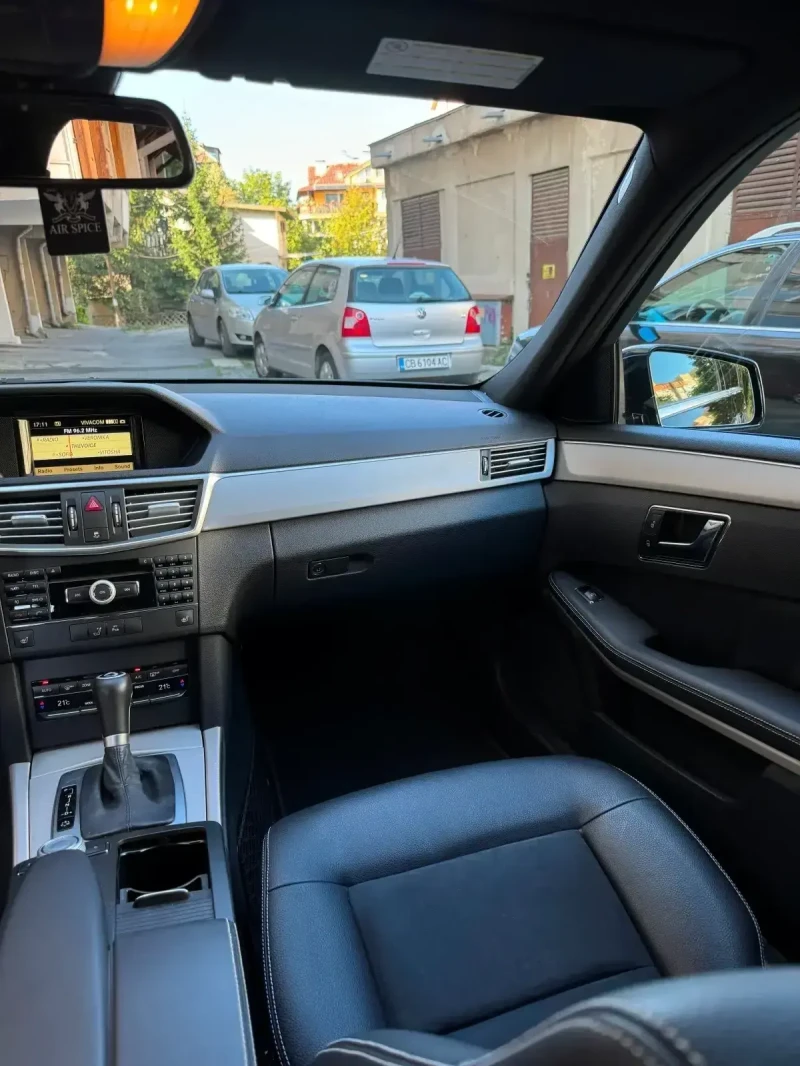 Mercedes-Benz E 250 АMG , снимка 14 - Автомобили и джипове - 47459648