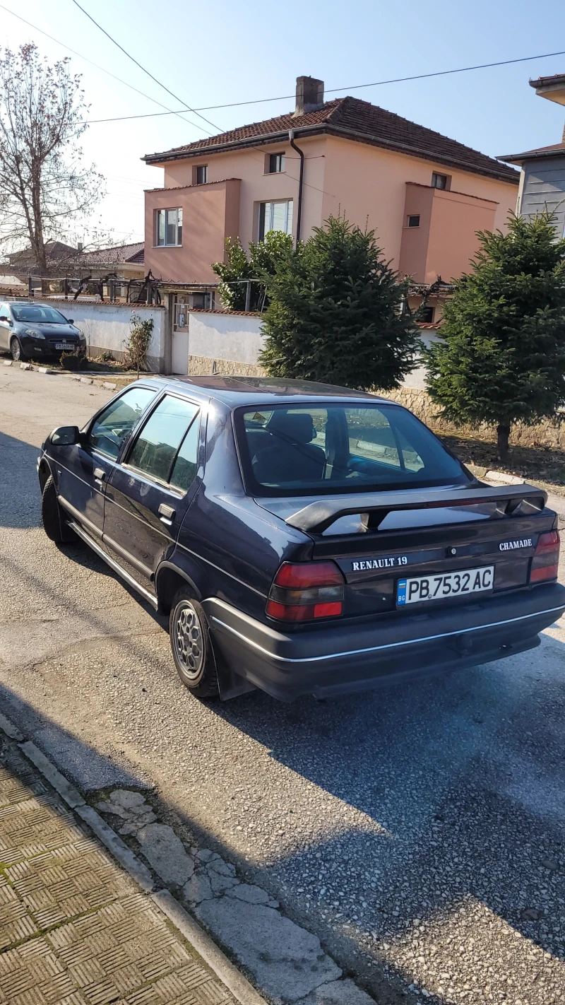 Renault 19 Сhamat, снимка 2 - Автомобили и джипове - 48488982