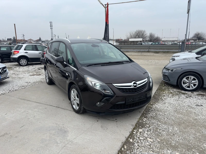 Opel Zafira 1.4i, снимка 2 - Автомобили и джипове - 49114618