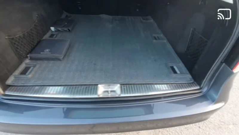 Mercedes-Benz E 220  FACELIFT FUL LED, снимка 6 - Автомобили и джипове - 53122955