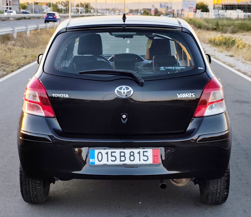 Toyota Yaris 1.33 vvti 100ks FACE, снимка 6 - Автомобили и джипове - 51782293