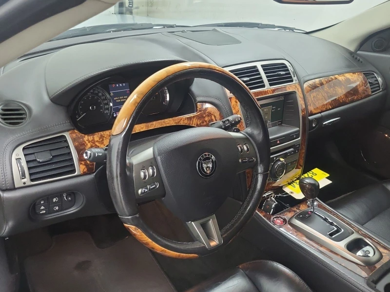 Jaguar Xk8 CARFAX АВТО КРЕДИТ , снимка 8 - Автомобили и джипове - 52840120