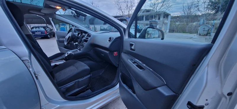 Peugeot 5008, снимка 11 - Автомобили и джипове - 53023843