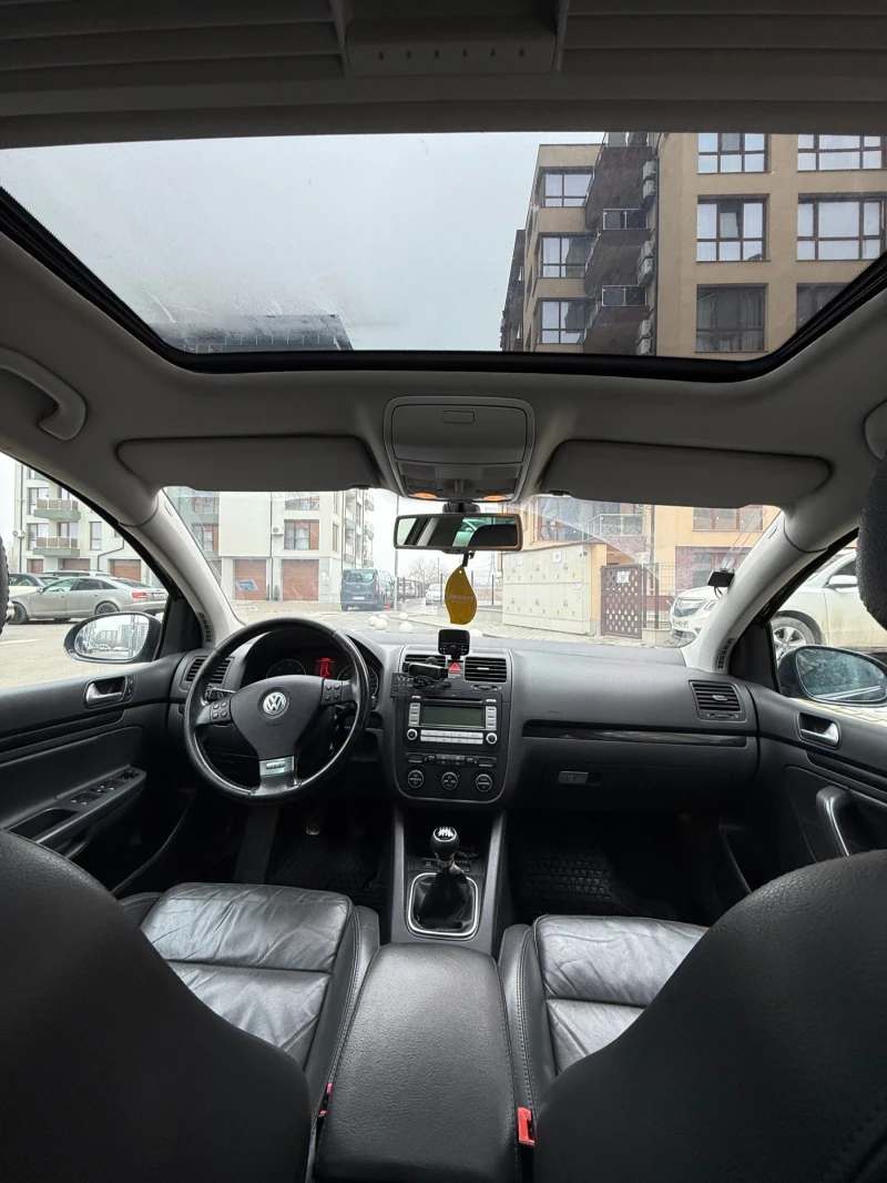 VW Golf 5, снимка 7 - Автомобили и джипове - 53203699