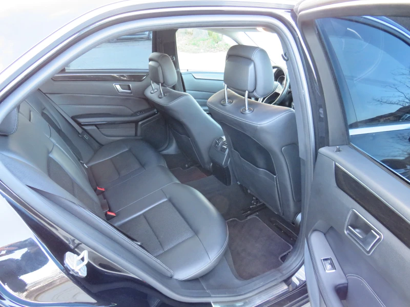 Mercedes-Benz E 200 CDI * АВТОМАТИК РЕГИСТРИРАН NAVI* , снимка 11 - Автомобили и джипове - 53353035