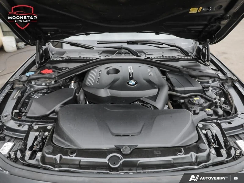 BMW 330 Series 330i xDrive Sedan AWD, снимка 15 - Автомобили и джипове - 53504569