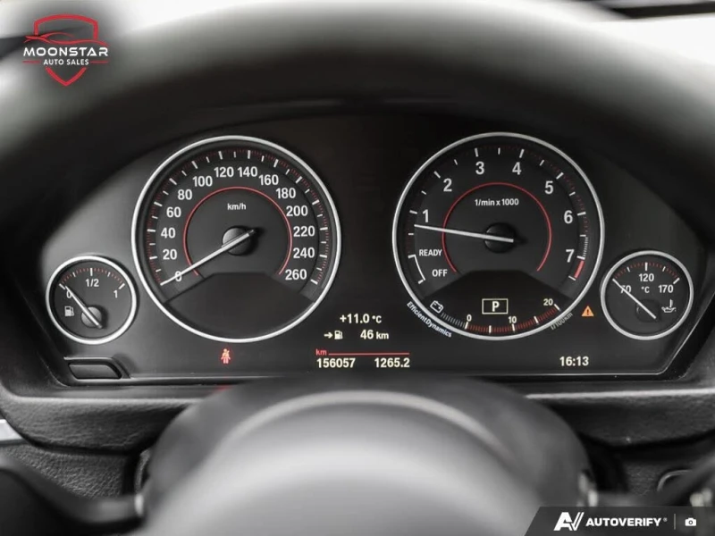 BMW 330 Series 330i xDrive Sedan AWD, снимка 10 - Автомобили и джипове - 53504569