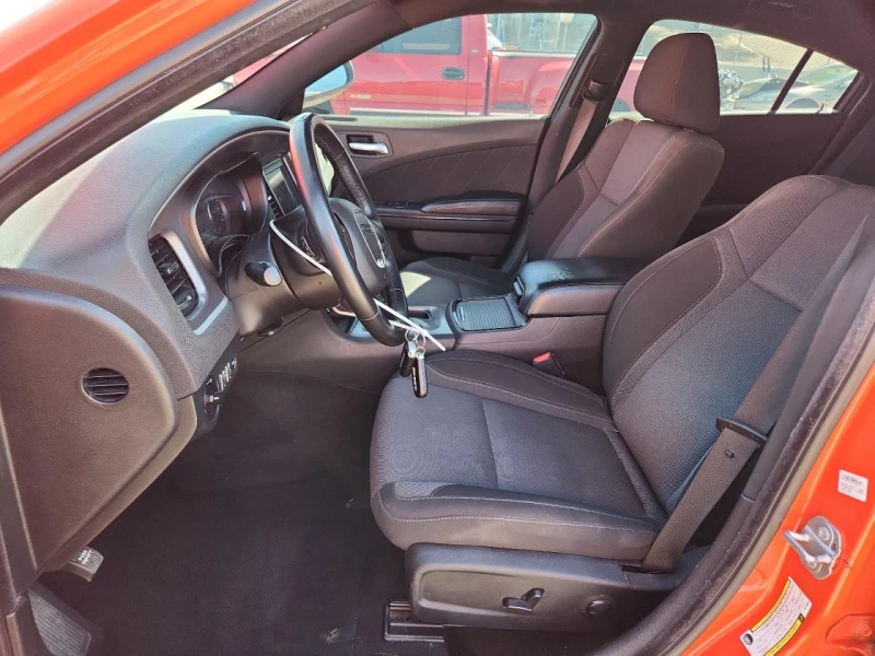 Dodge Charger SXT, снимка 7 - Автомобили и джипове - 53593780