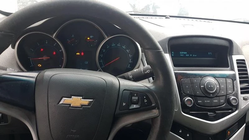 Chevrolet Cruze 1.6 16V и 2.0 D, снимка 2 - Автомобили и джипове - 42072275