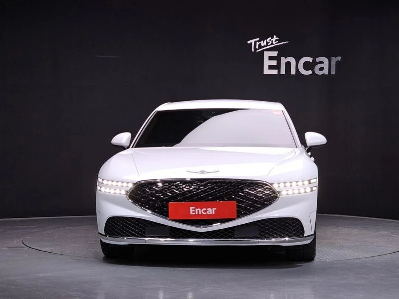 Genesis G90 3.5 Automatic, снимка 2 - Автомобили и джипове - 55606179