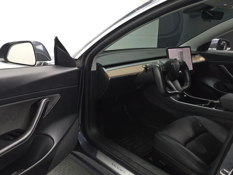 Tesla Model 3 Standard Range Plus RWD| 325к.с., снимка 10 - Автомобили и джипове - 56007972