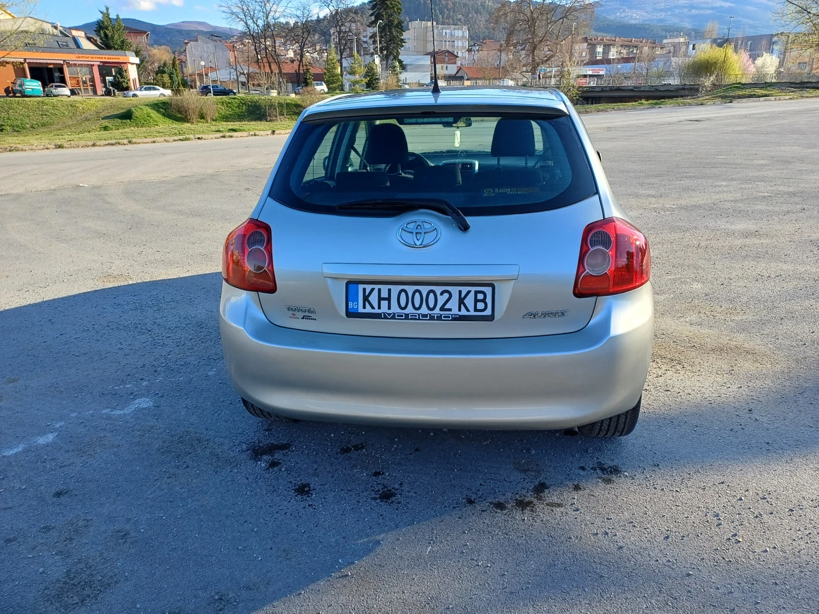 Toyota Auris  - изображение 4