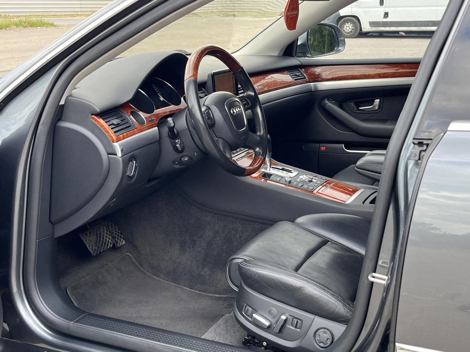 Audi A8  - изображение 8