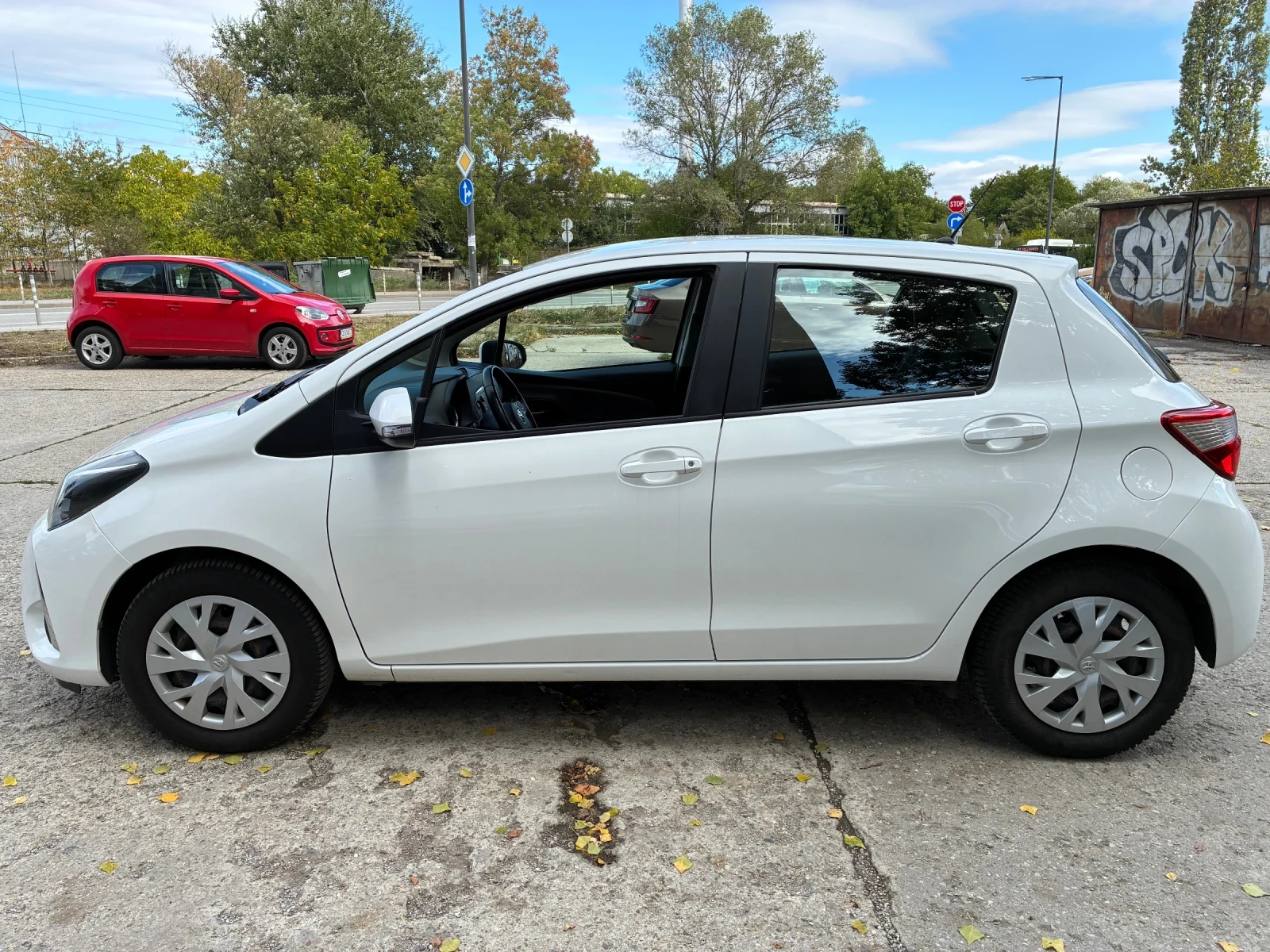 Toyota Yaris  - изображение 7