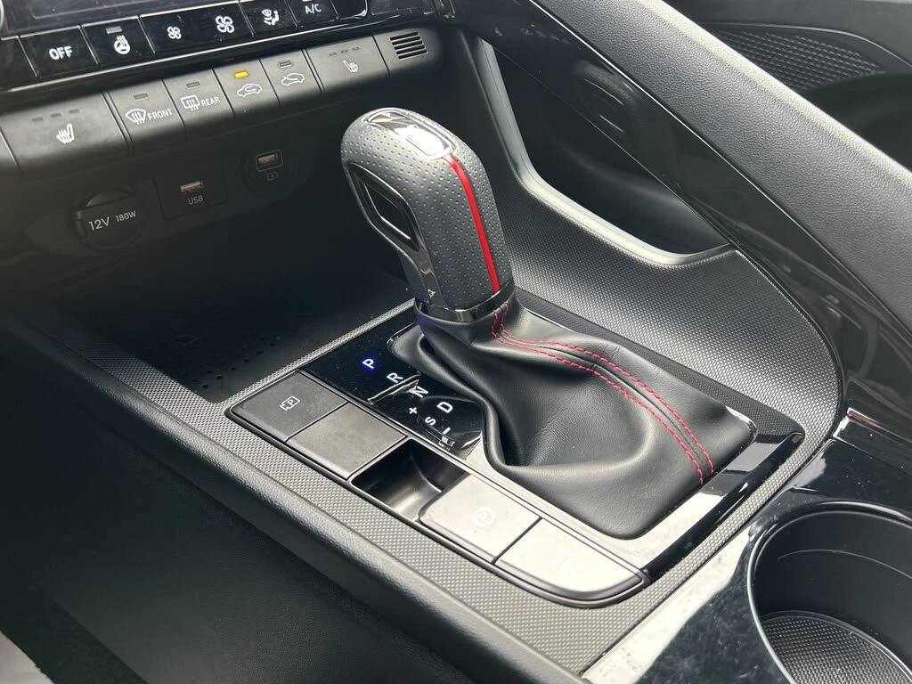 Hyundai Elantra *  *    *   *  | Mobile.bg   15