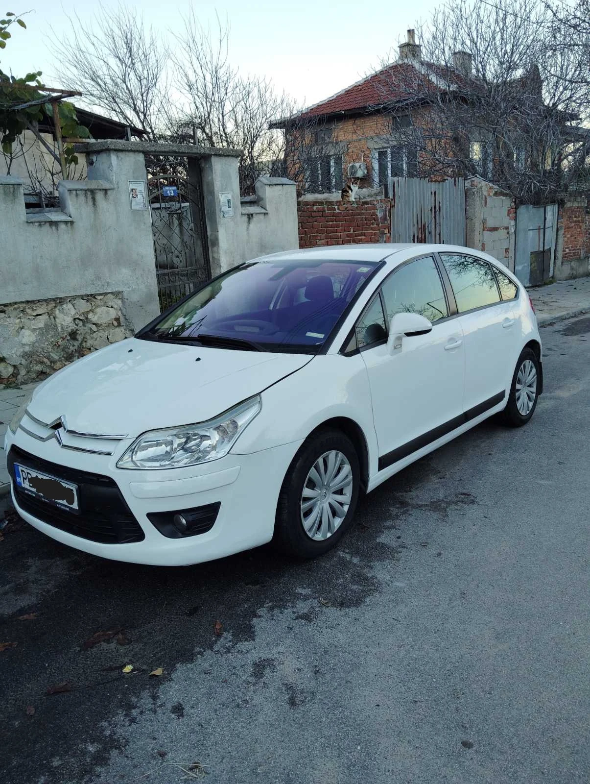 Citroen C4 1.6 HDI Автоматик - изображение 2