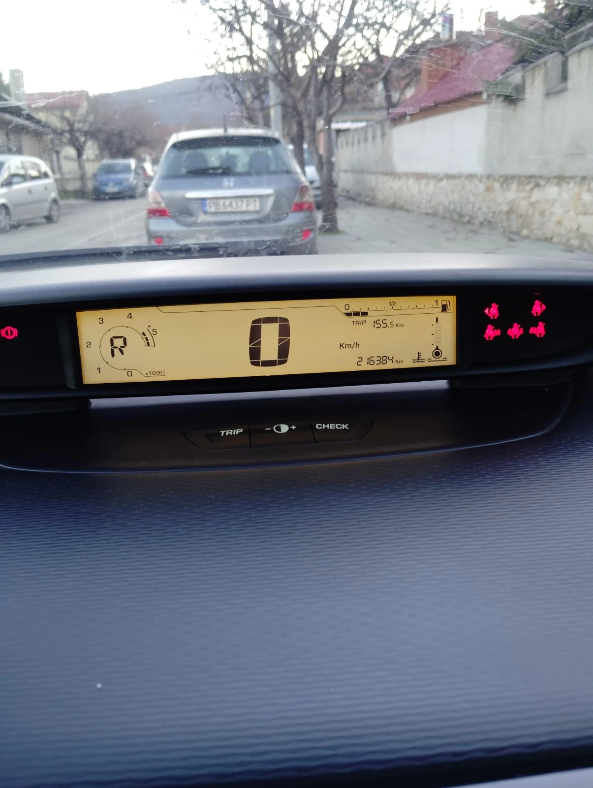 Citroen C4 1.6 HDI Автоматик - изображение 6